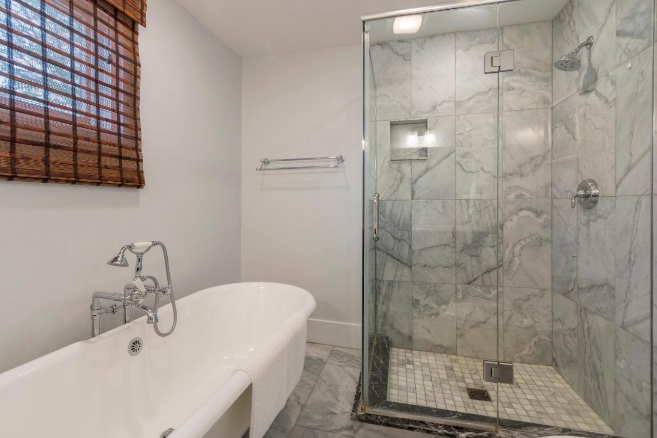 Gorgeous Downtown Bungalow, Walk Everywhere!!! Lake Geneva Ngoại thất bức ảnh
