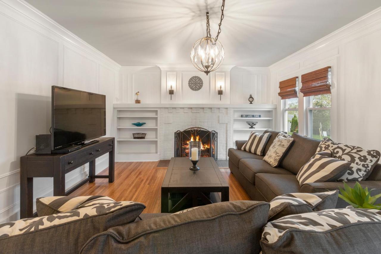Gorgeous Downtown Bungalow, Walk Everywhere!!! Lake Geneva Ngoại thất bức ảnh